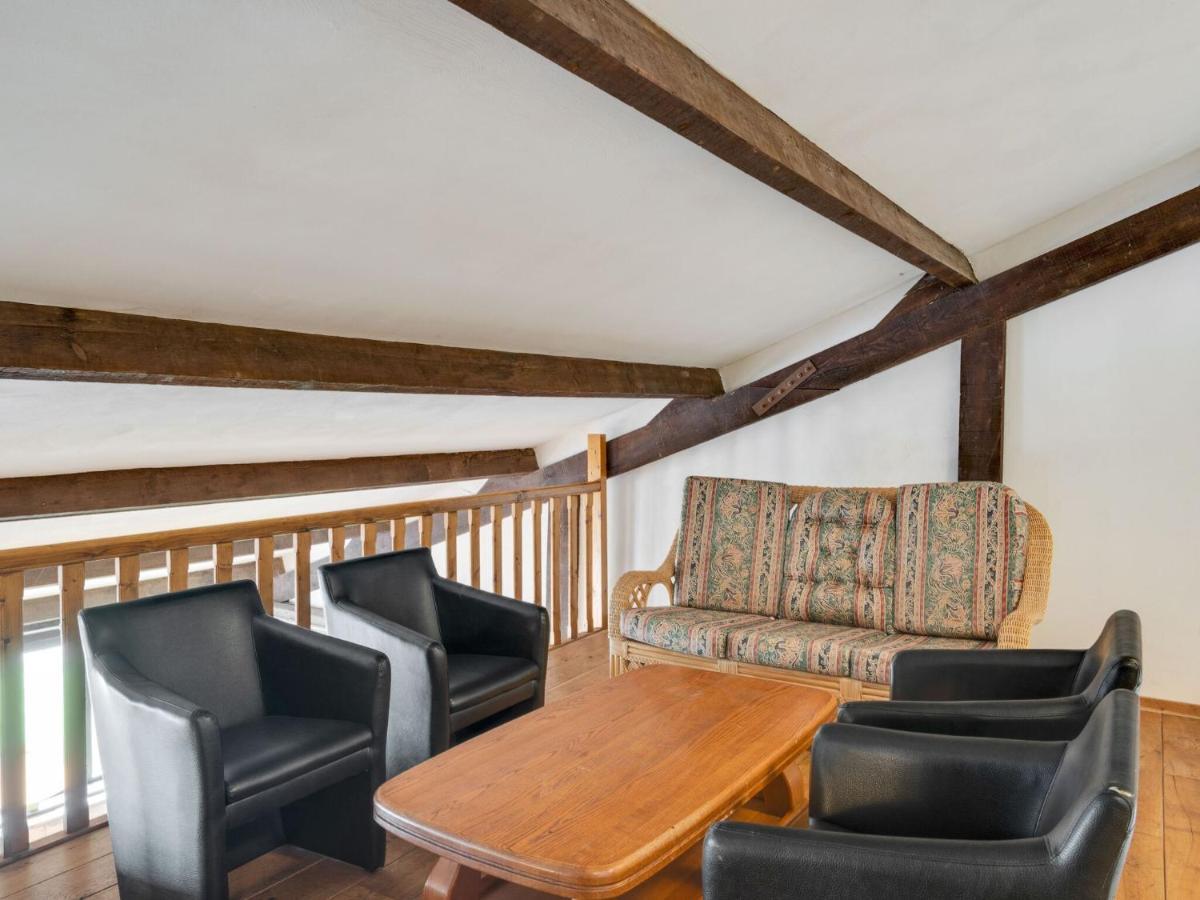 Vakantiehuis Spacious In Limburg Near Forest *