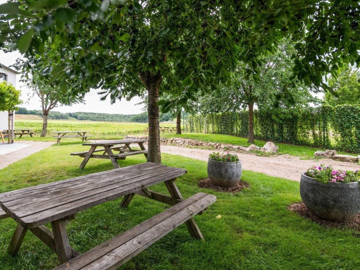 Spacious In Limburg Near Forest Vakantiehuis