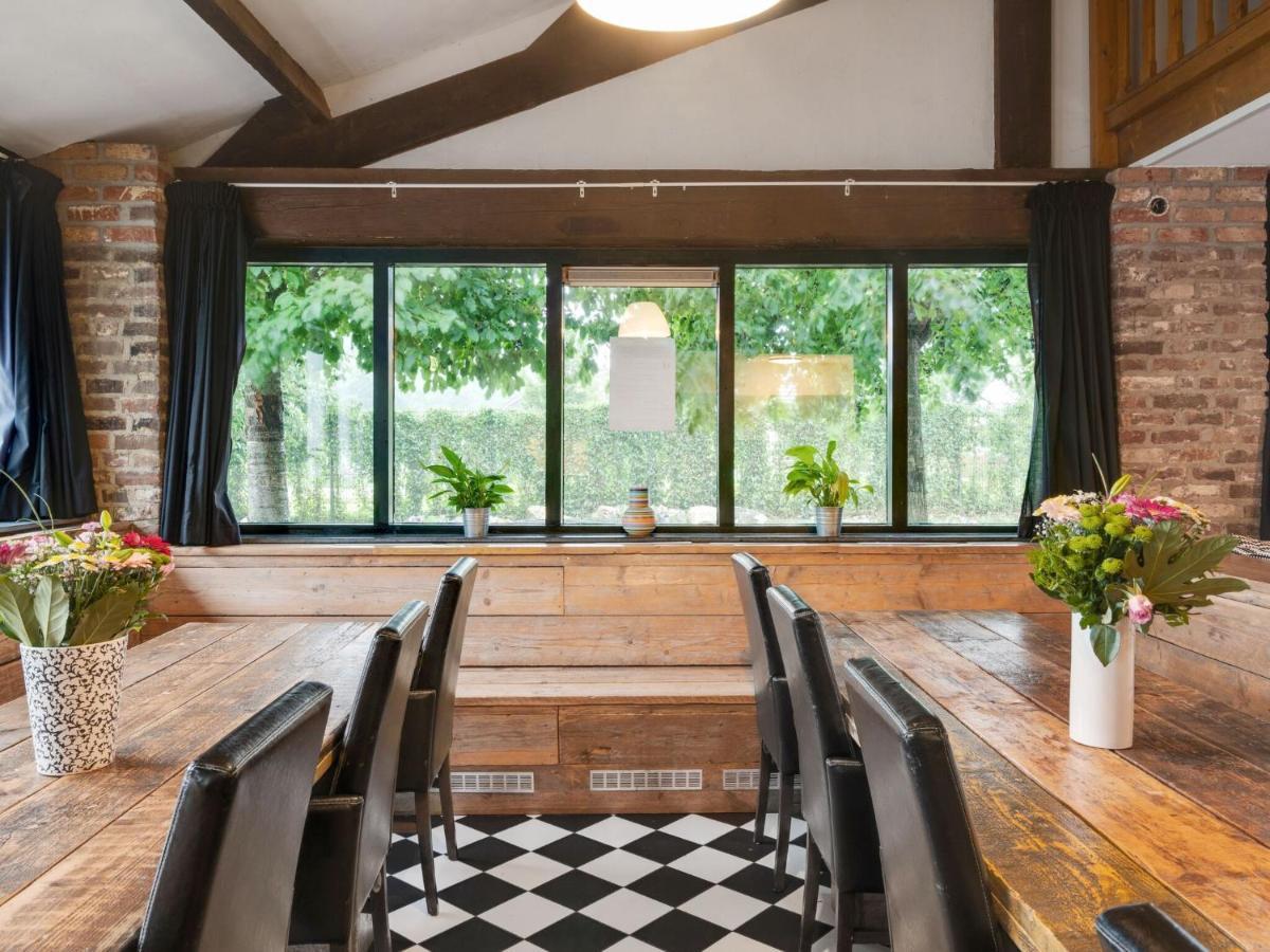 Spacious In Limburg Near Forest Sint Antoniusbank
