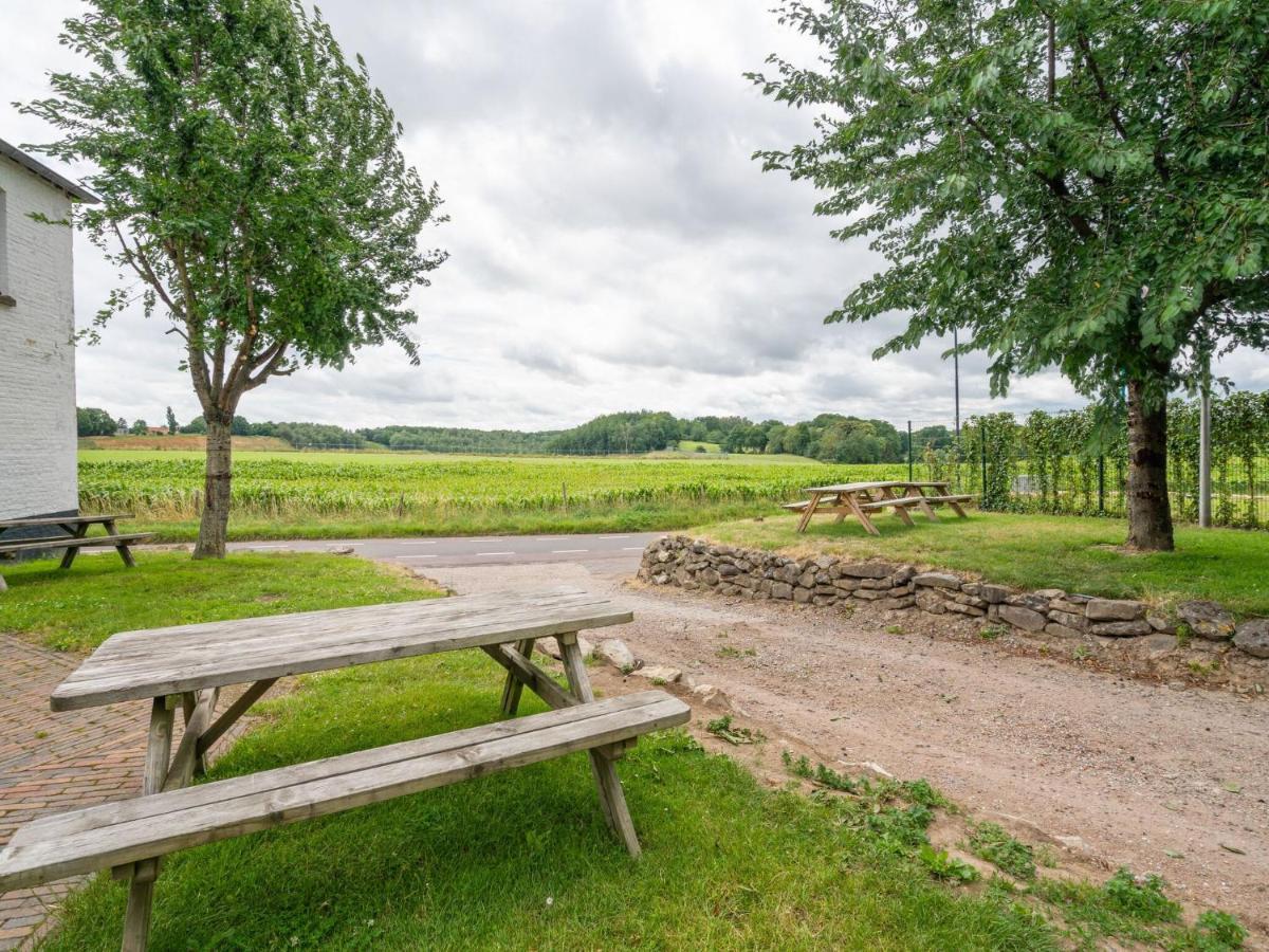 Spacious In Limburg Near Forest Vakantiehuis Sint Antoniusbank